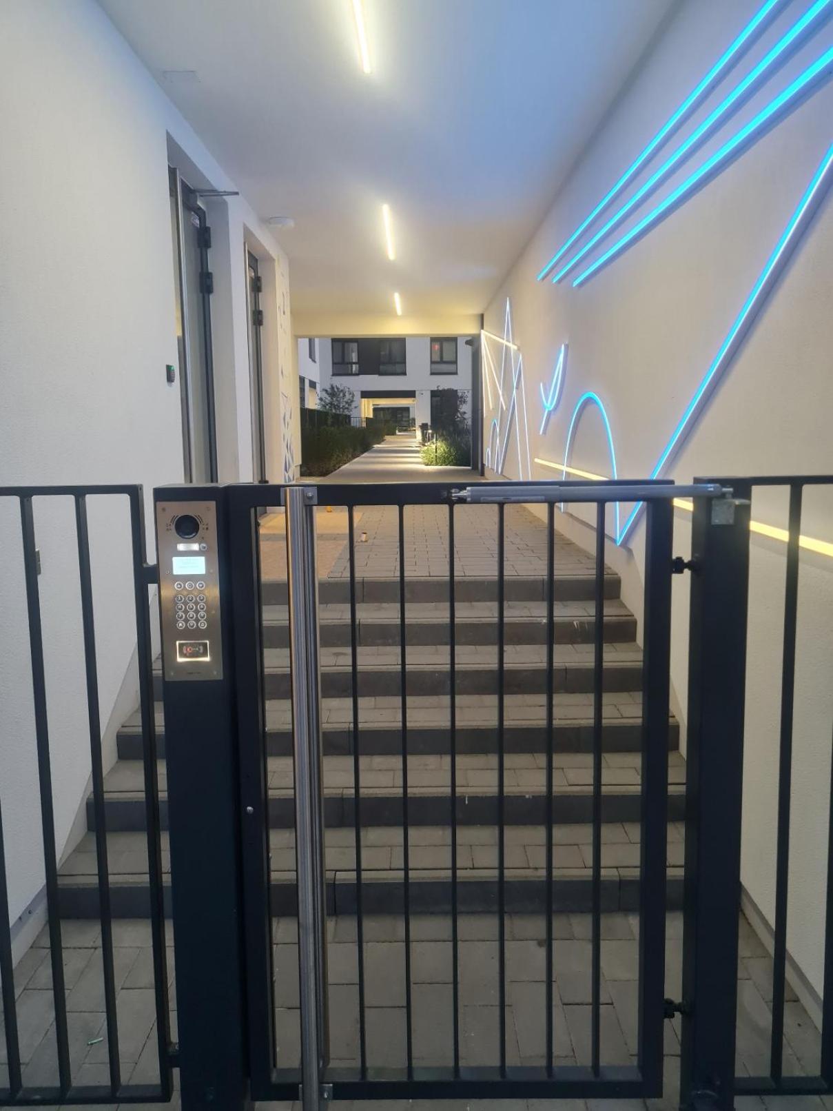 ורשה Airport Apartment מראה חיצוני תמונה